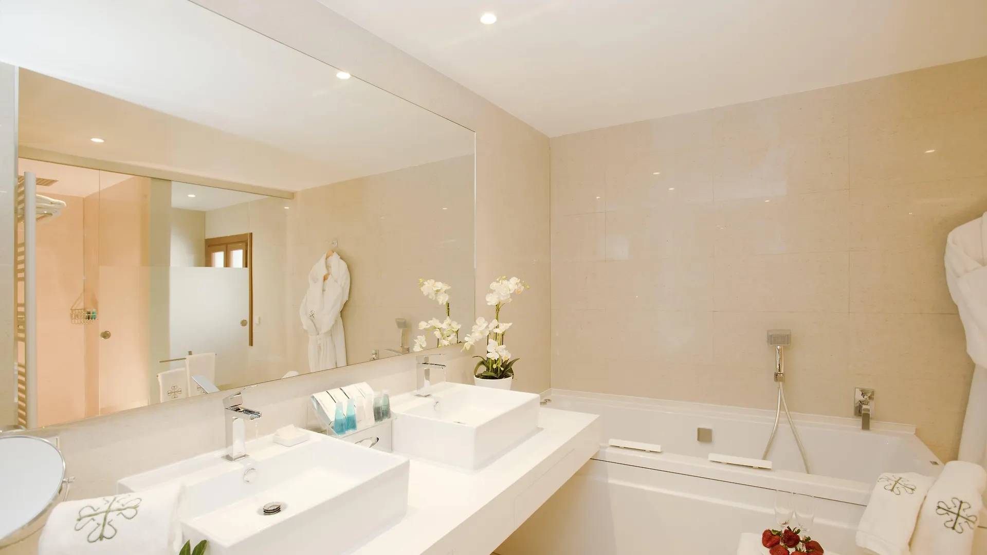 L'Hermitage Hotel & Spa Orient 4*,  Spanien